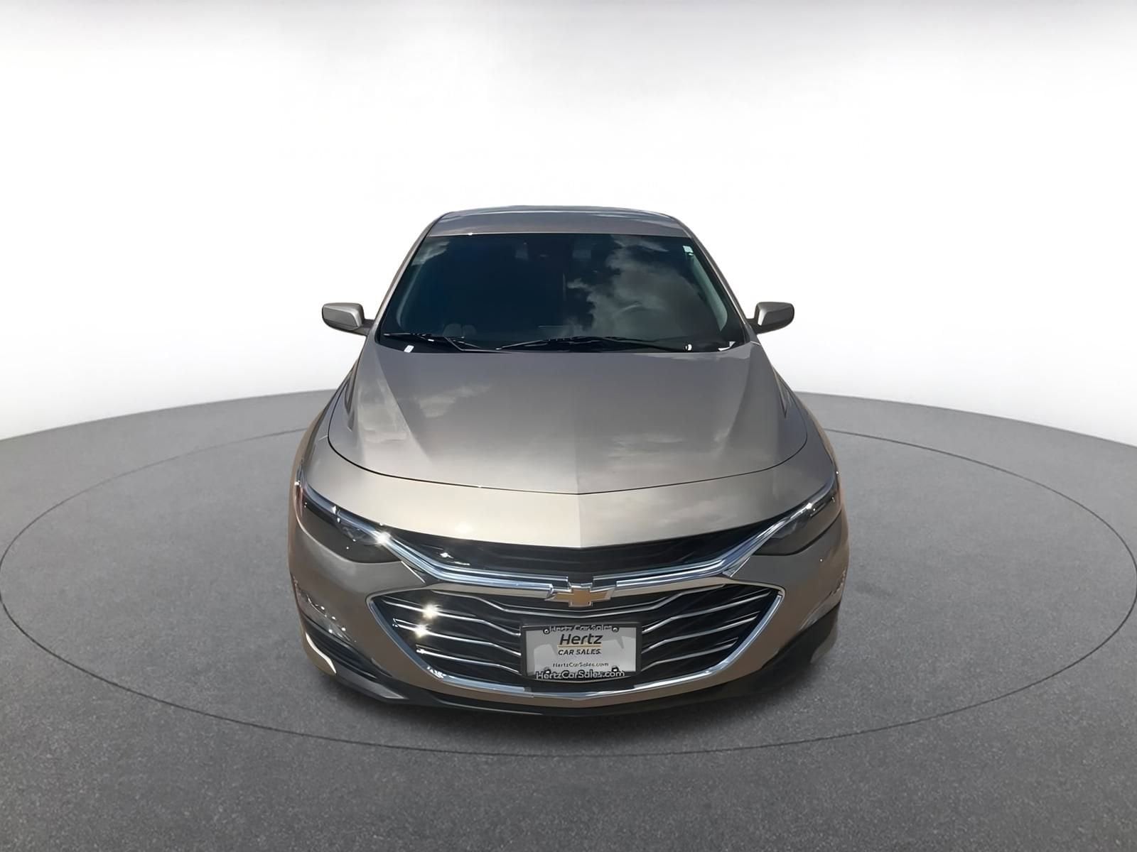 Thumbnail: 2024 Chevrolet Malibu - 3