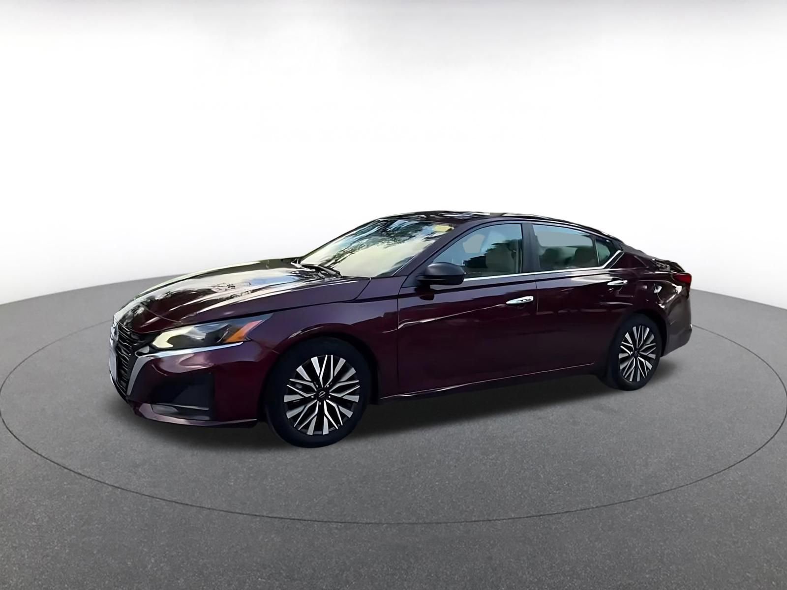 Thumbnail: 2025 Nissan Altima - 3