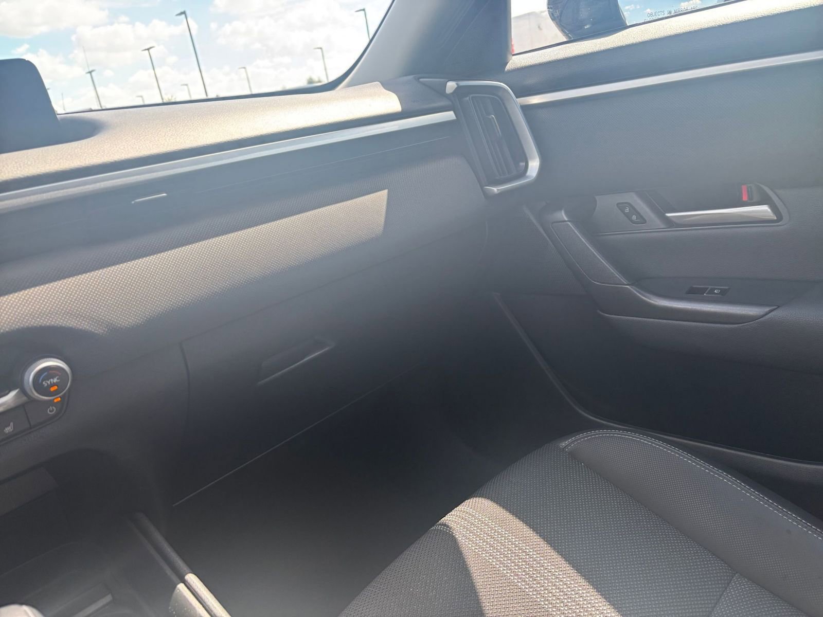 Thumbnail: 2025 Mazda CX-50 - 35