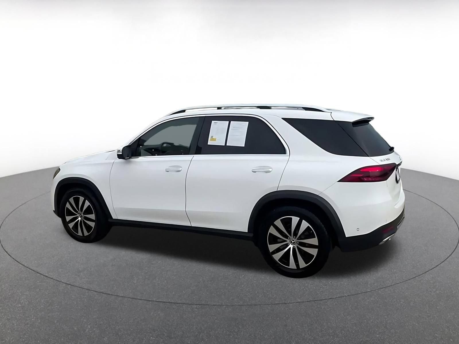 Thumbnail: 2026 Mercedes-Benz GLE - 9