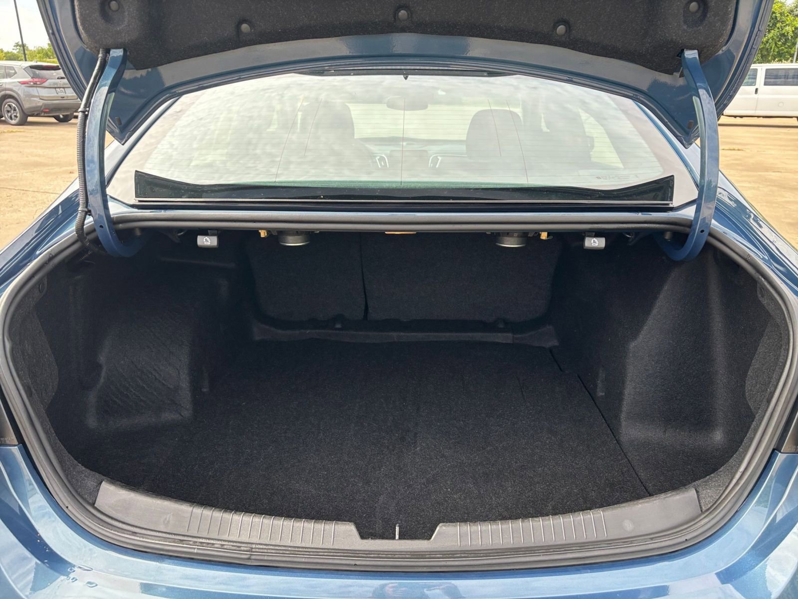 Thumbnail: 2024 Chevrolet Malibu - 31