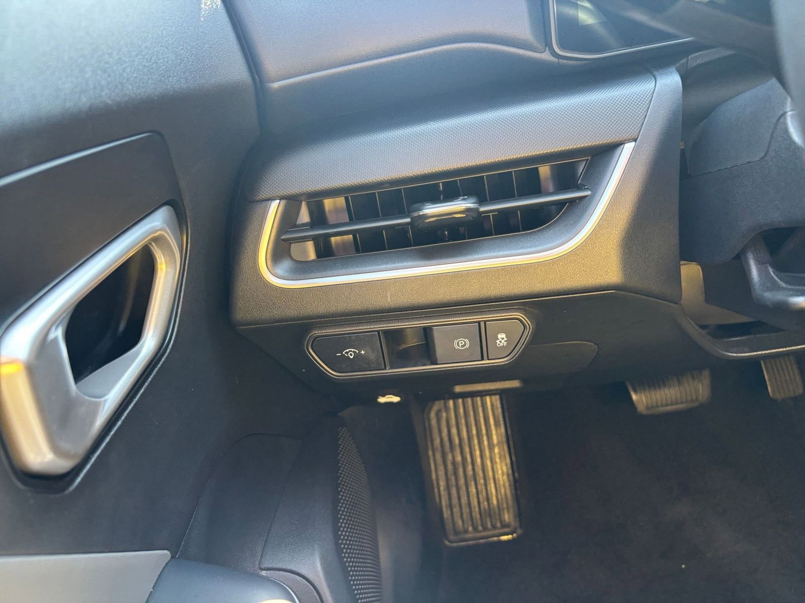 Thumbnail: 2025 Kia K4 - 33