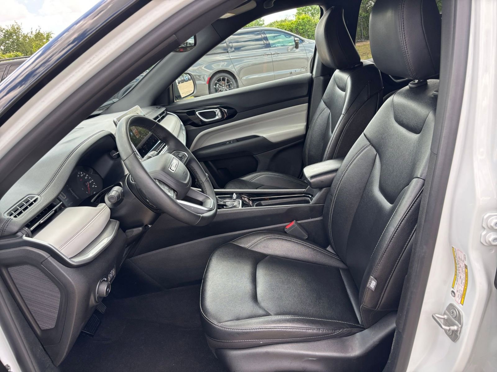 Thumbnail: 2025 Jeep Compass - 28