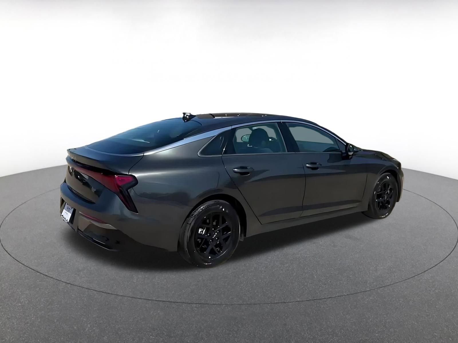 Thumbnail: 2025 Kia K5 - 15