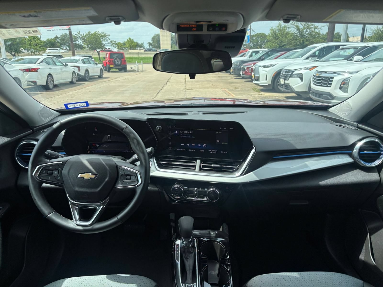 Thumbnail: 2025 Chevrolet Trax - 27