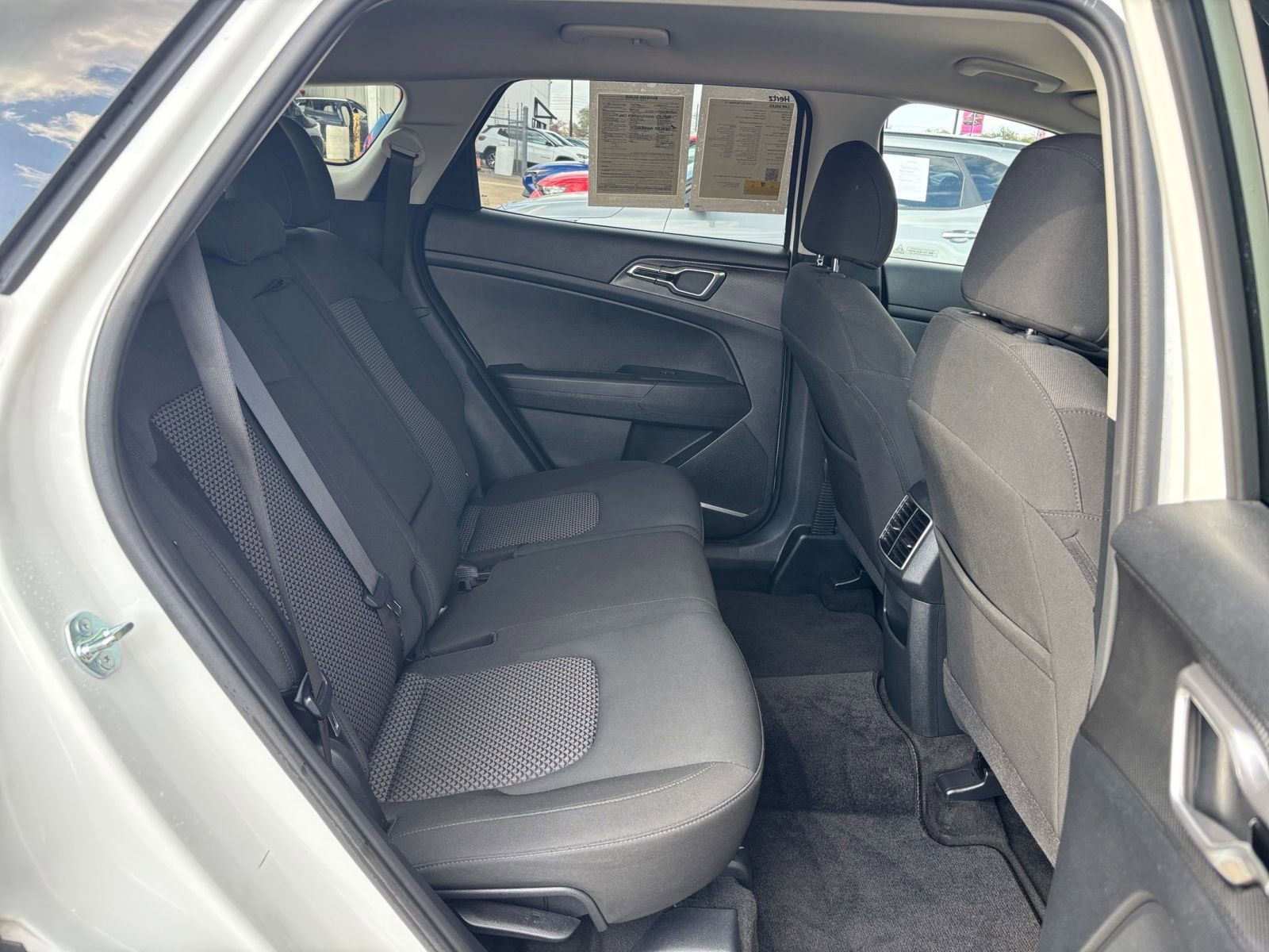 Thumbnail: 2025 Kia Sportage - 24