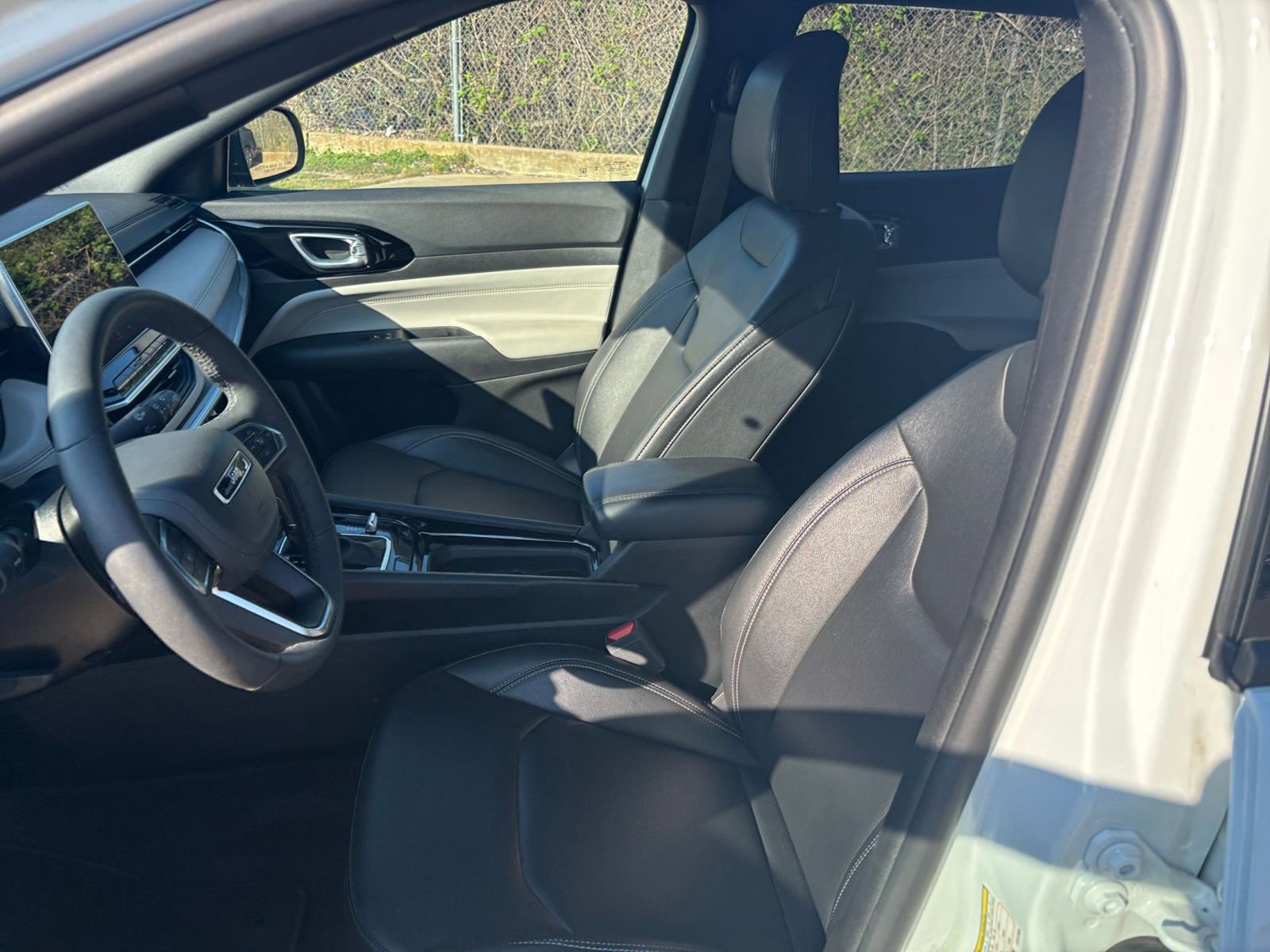 Thumbnail: 2025 Jeep Compass - 24