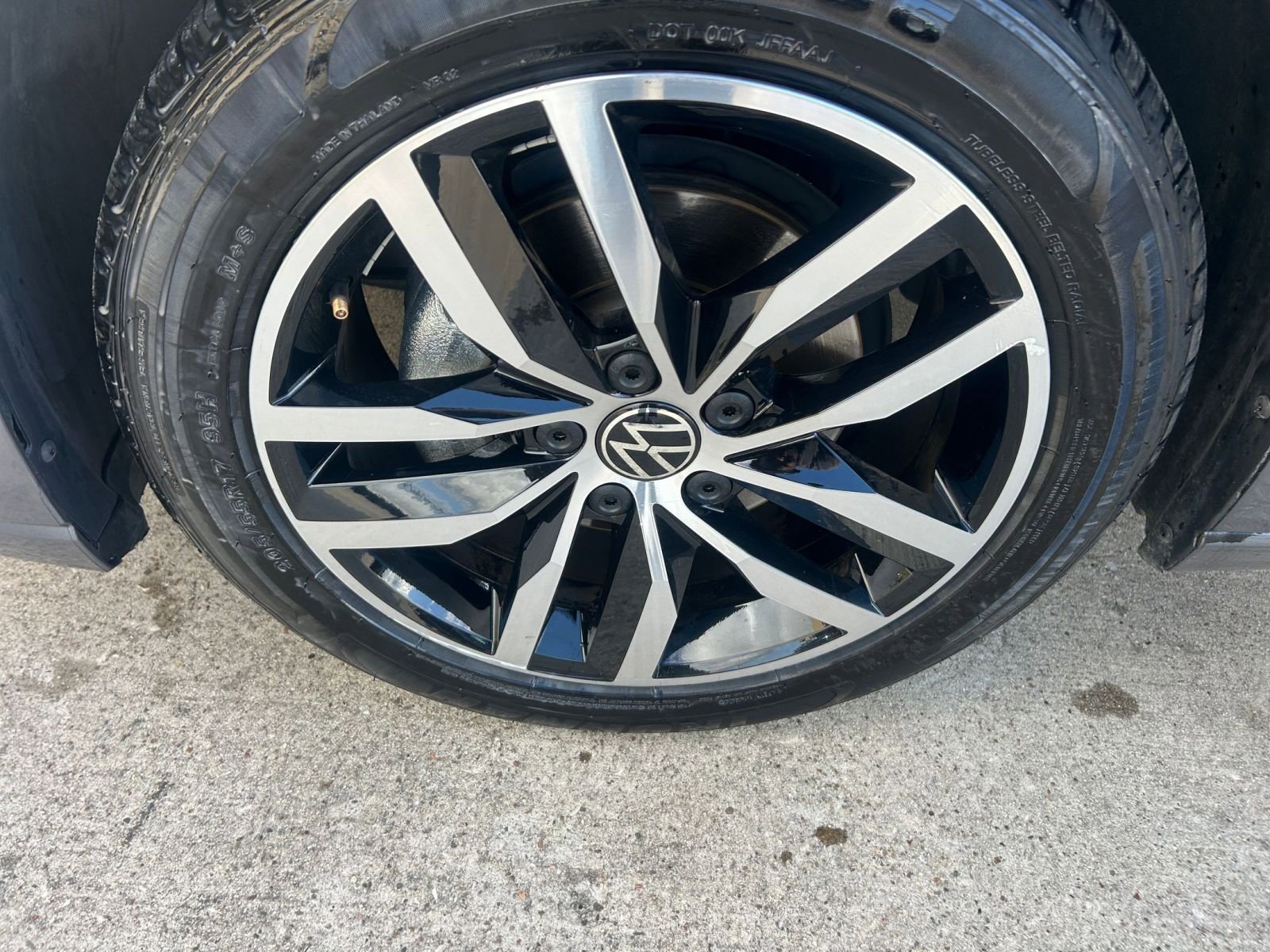 Thumbnail: 2025 Volkswagen Jetta - 28