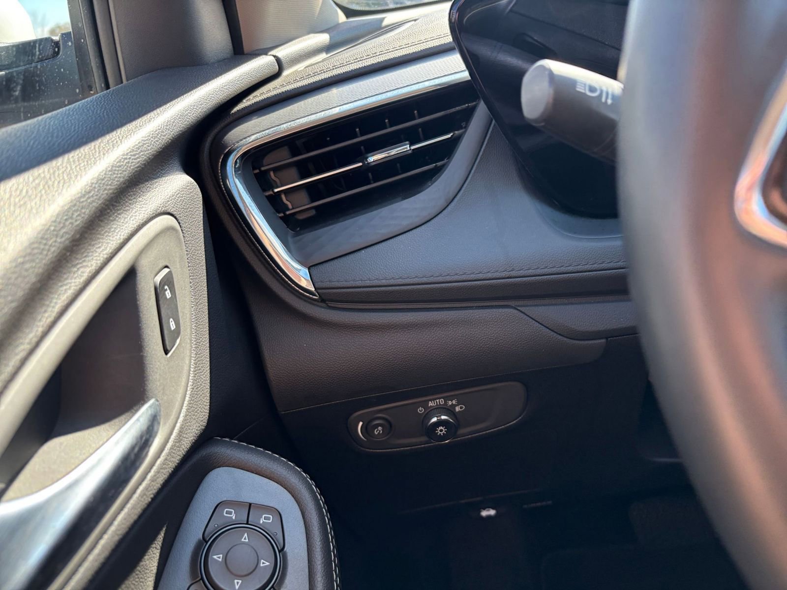 Thumbnail: 2025 Buick Encore GX - 33