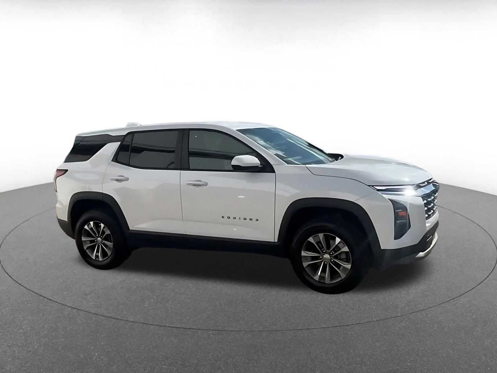 Thumbnail: 2025 Chevrolet Equinox - 2