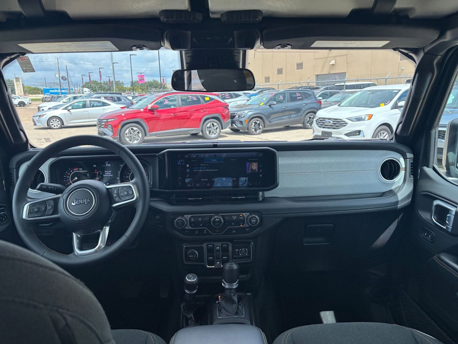 Thumbnail: 2025 Jeep Wrangler - 32