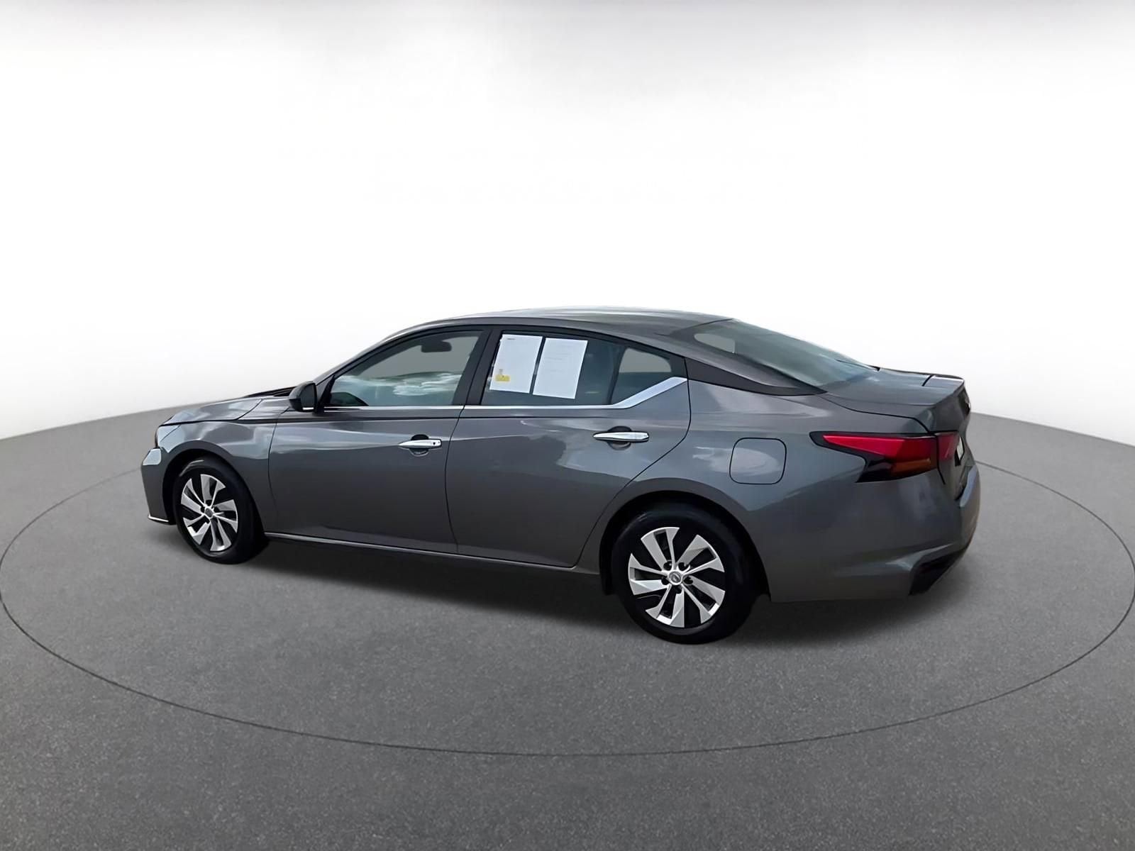 Thumbnail: 2024 Nissan Altima - 10