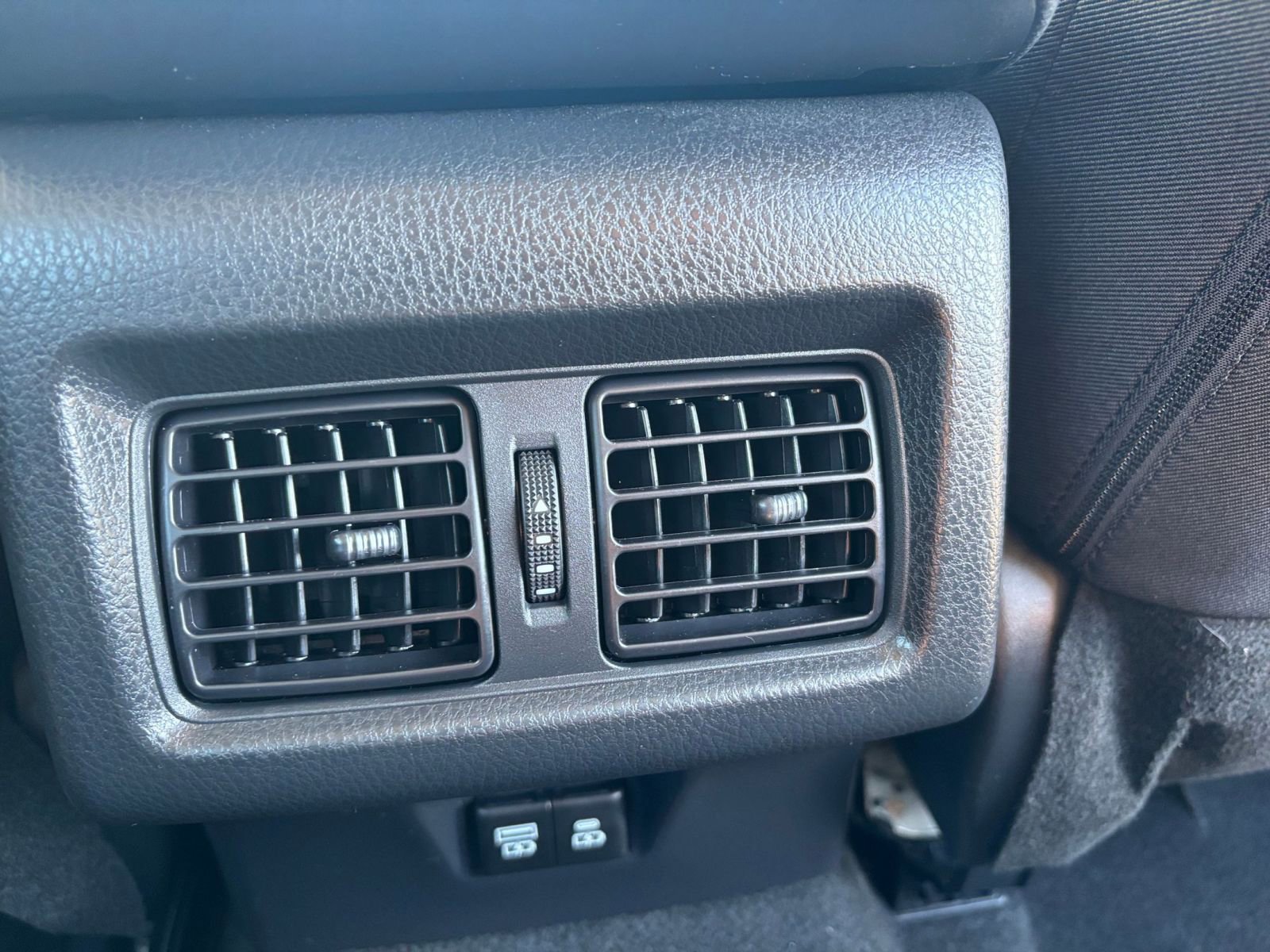 Thumbnail: 2025 Toyota Camry - 23