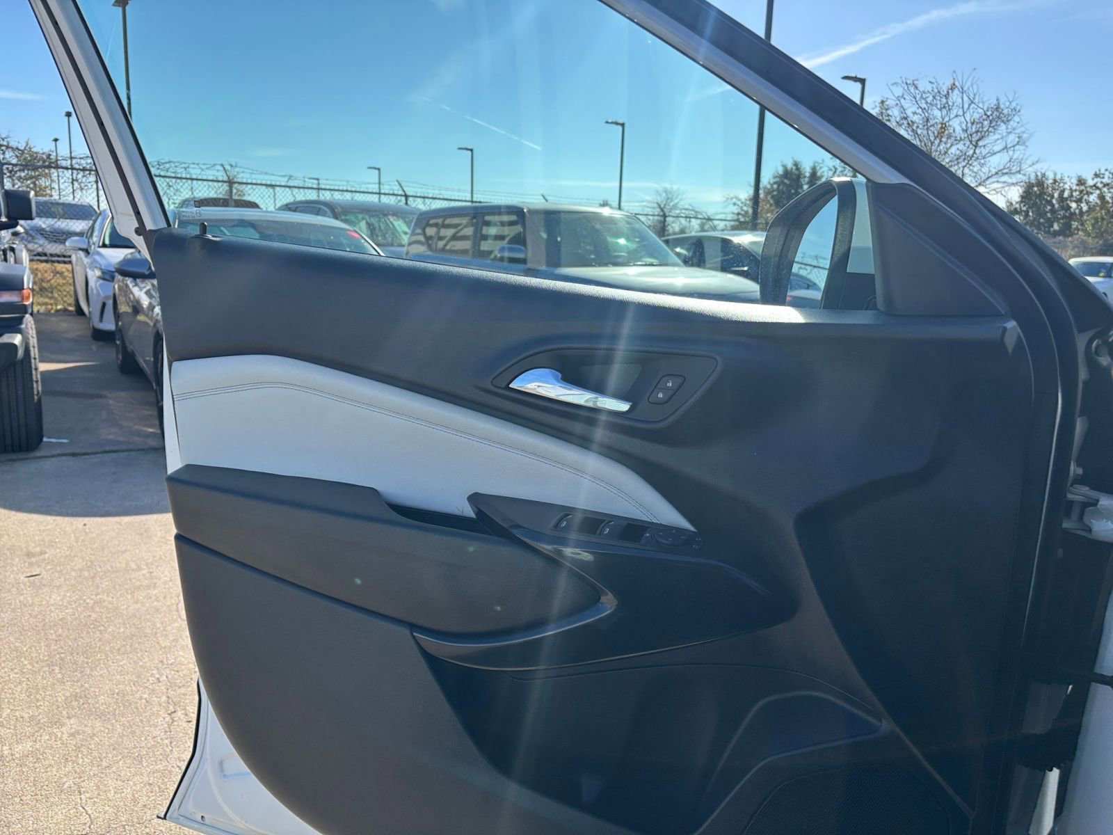 Thumbnail: 2025 Chevrolet Trax - 18