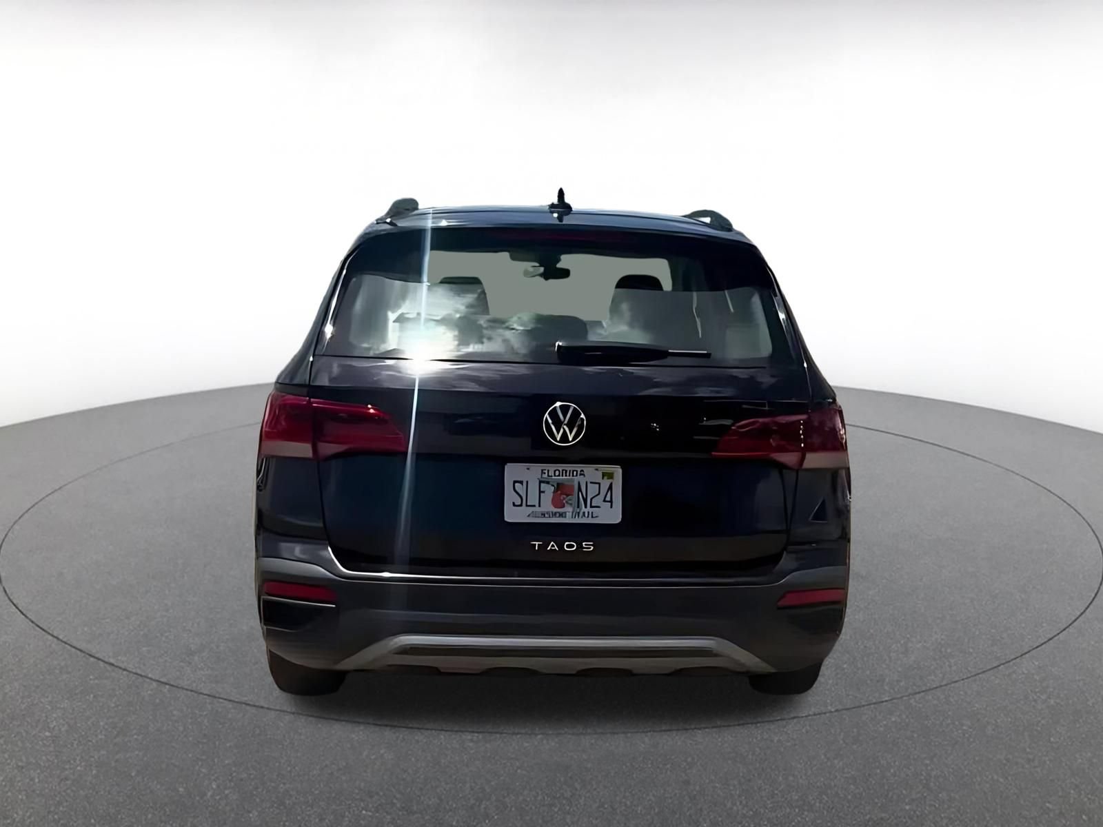 Thumbnail: 2024 Volkswagen Taos - 12