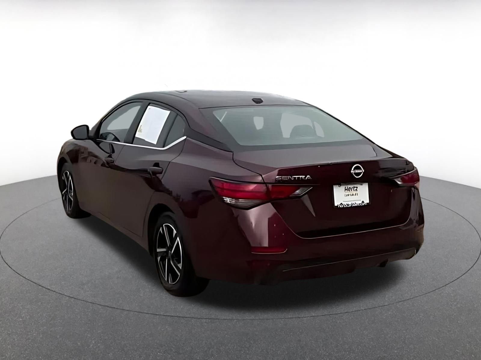 Thumbnail: 2025 Nissan Sentra - 10