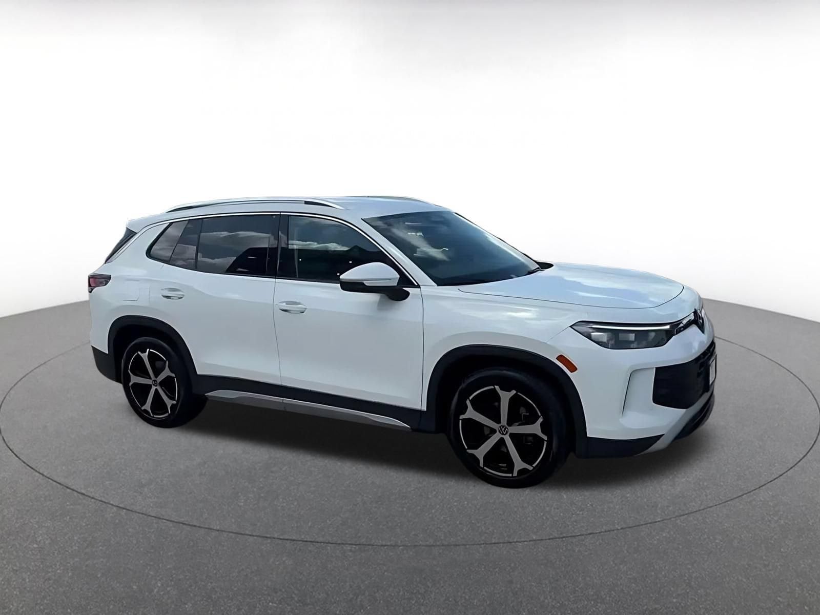 Thumbnail: 2026 Volkswagen Tiguan - 2
