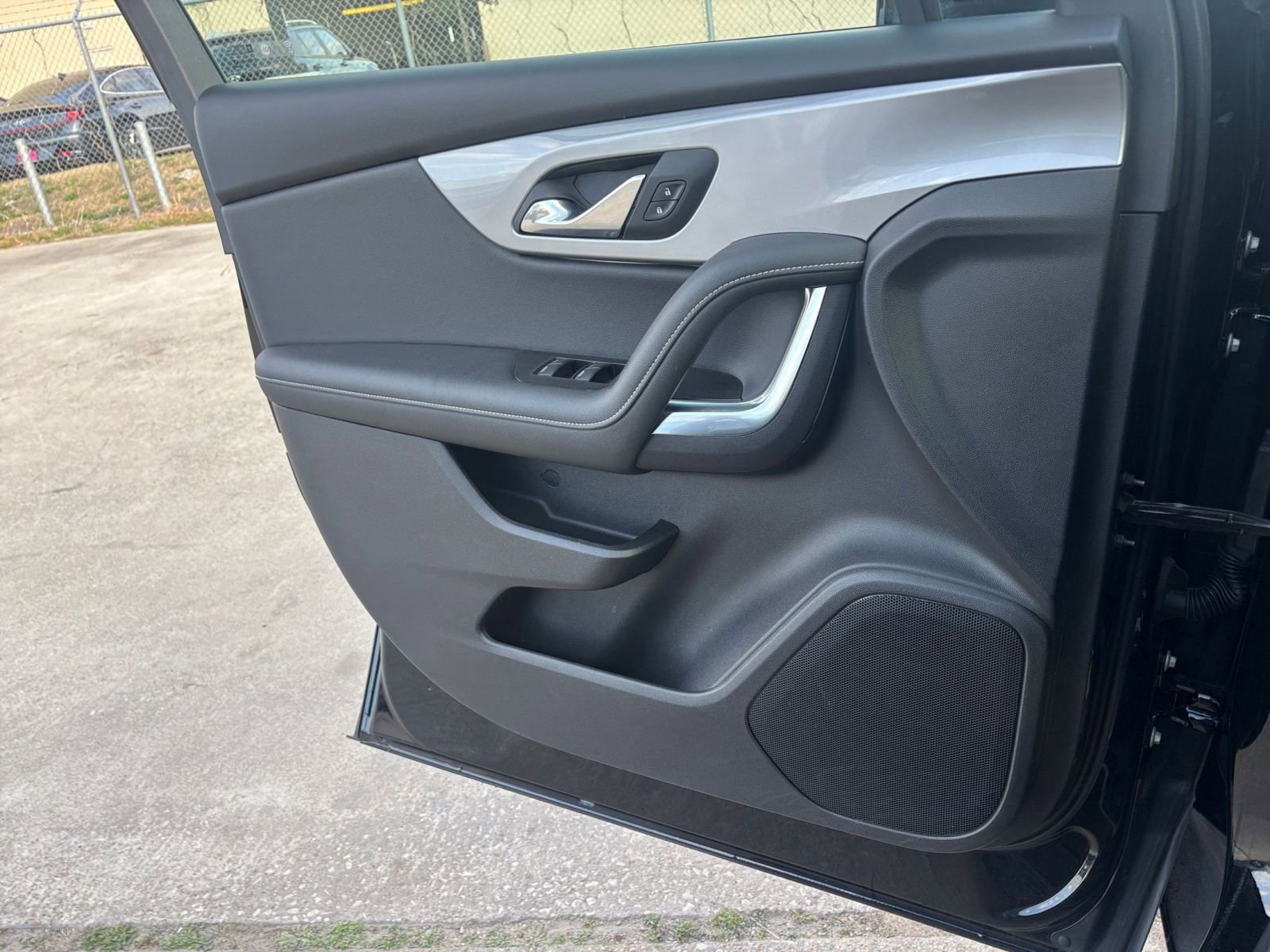 Thumbnail: 2025 Chevrolet Blazer - 18