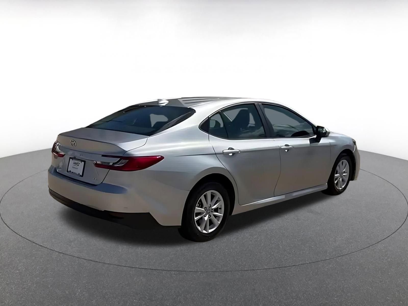 Thumbnail: 2025 Toyota Camry - 14