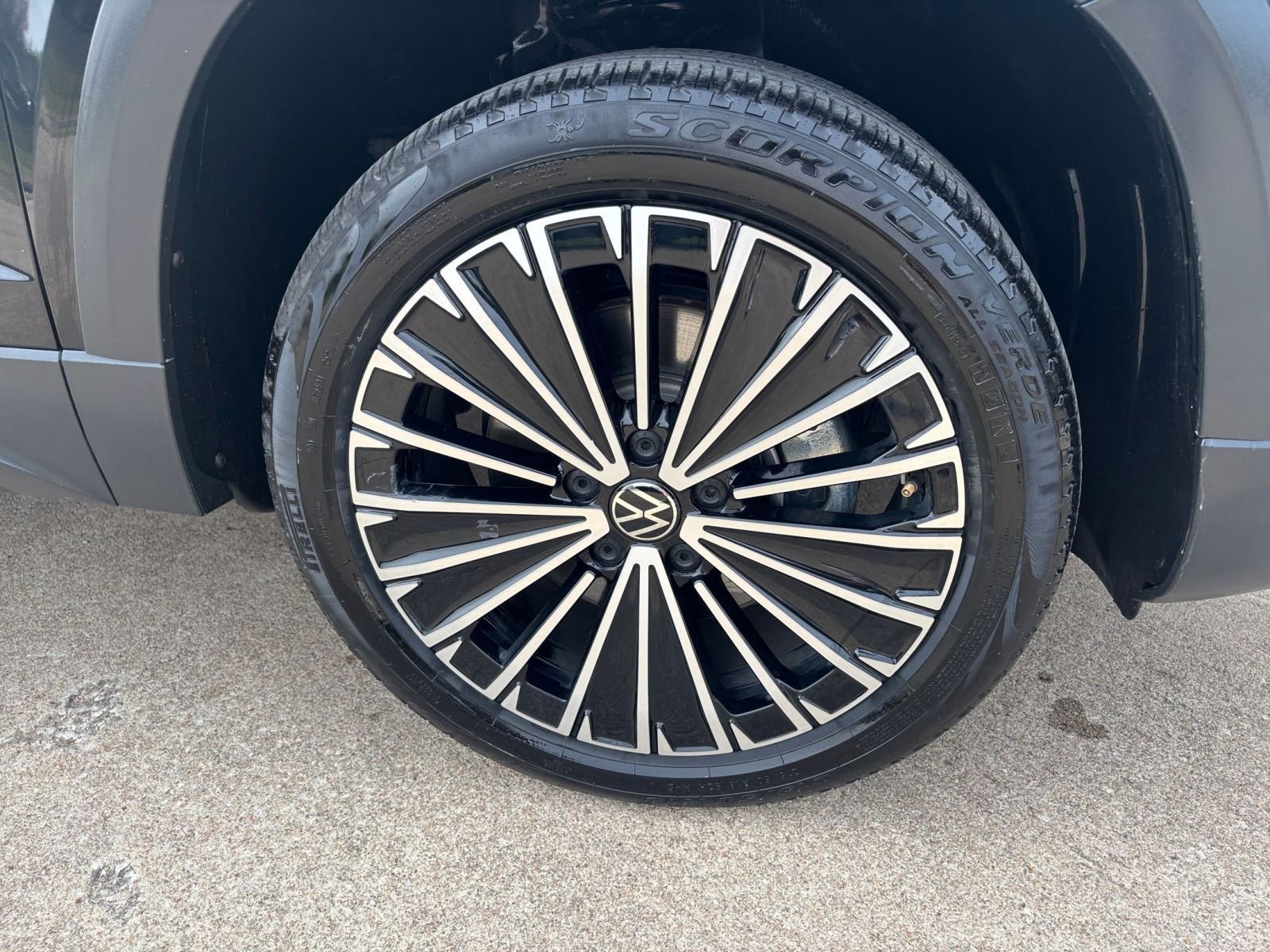 Thumbnail: 2025 Volkswagen Taos - 30