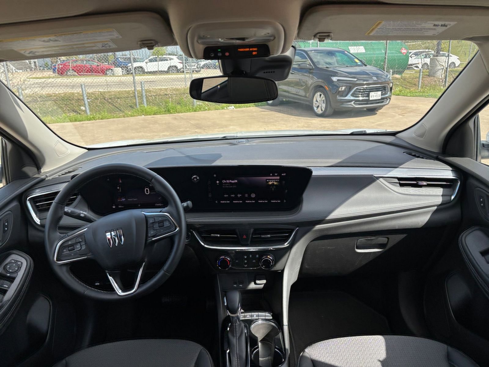Thumbnail: 2025 Buick Encore GX - 32