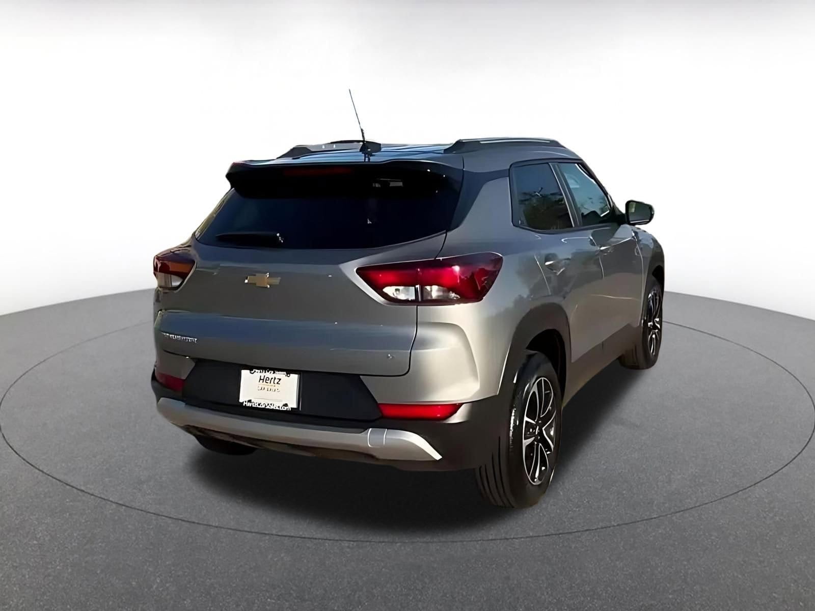 Thumbnail: 2025 Chevrolet TrailBlazer - 14