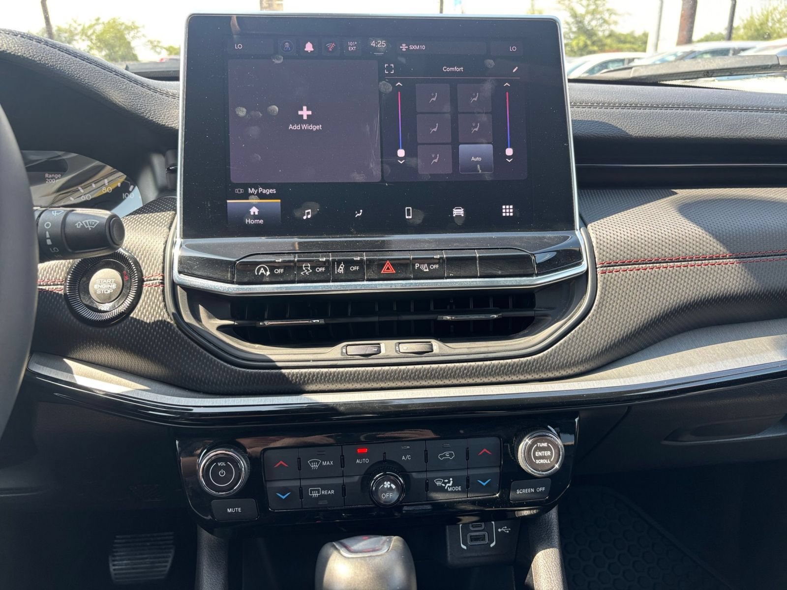 Thumbnail: 2025 Jeep Compass - 17