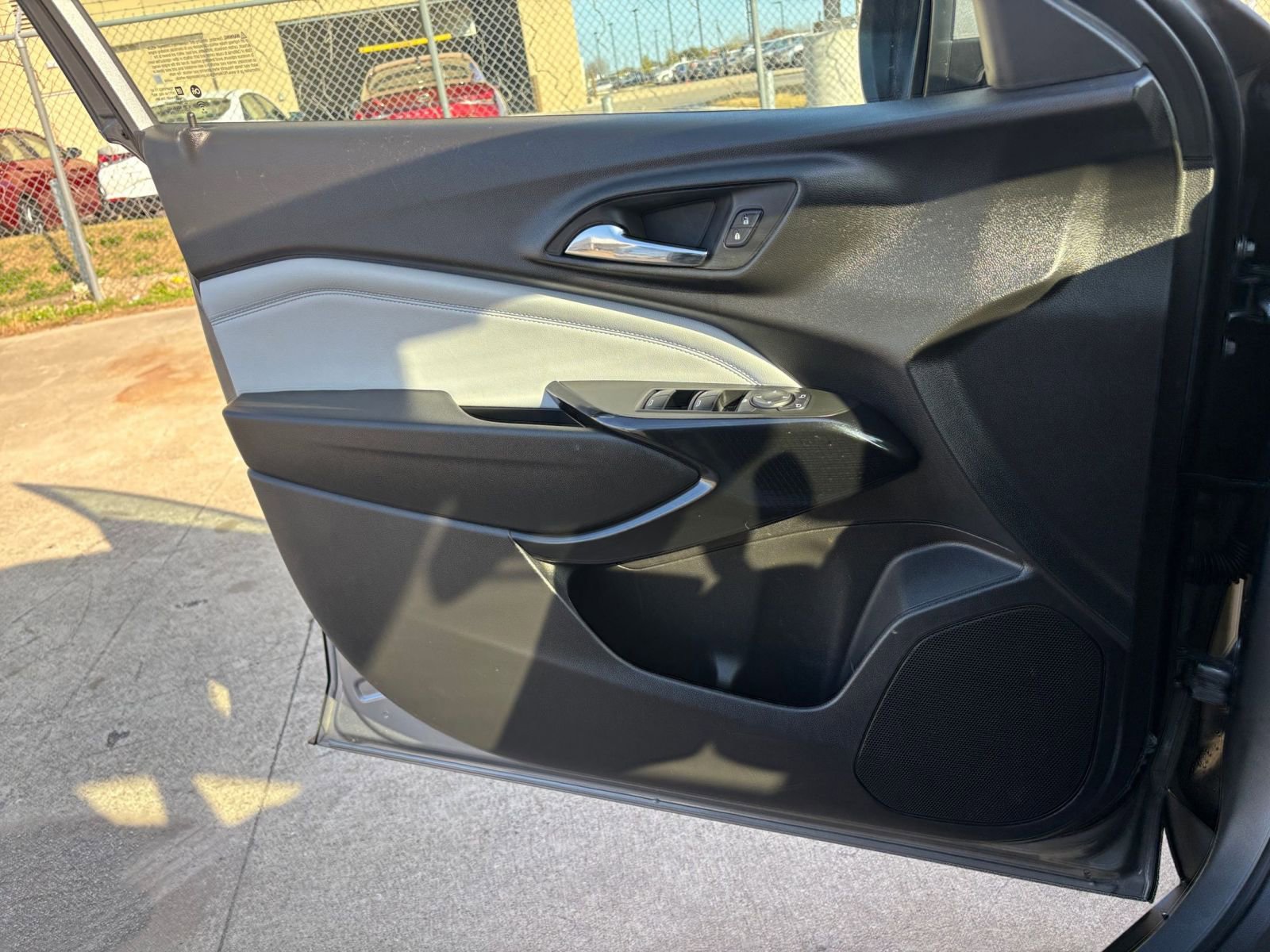 Thumbnail: 2025 Chevrolet Trax - 18