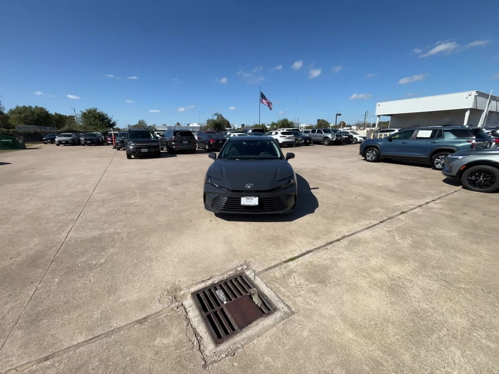 Thumbnail: 2025 Toyota Camry - 15