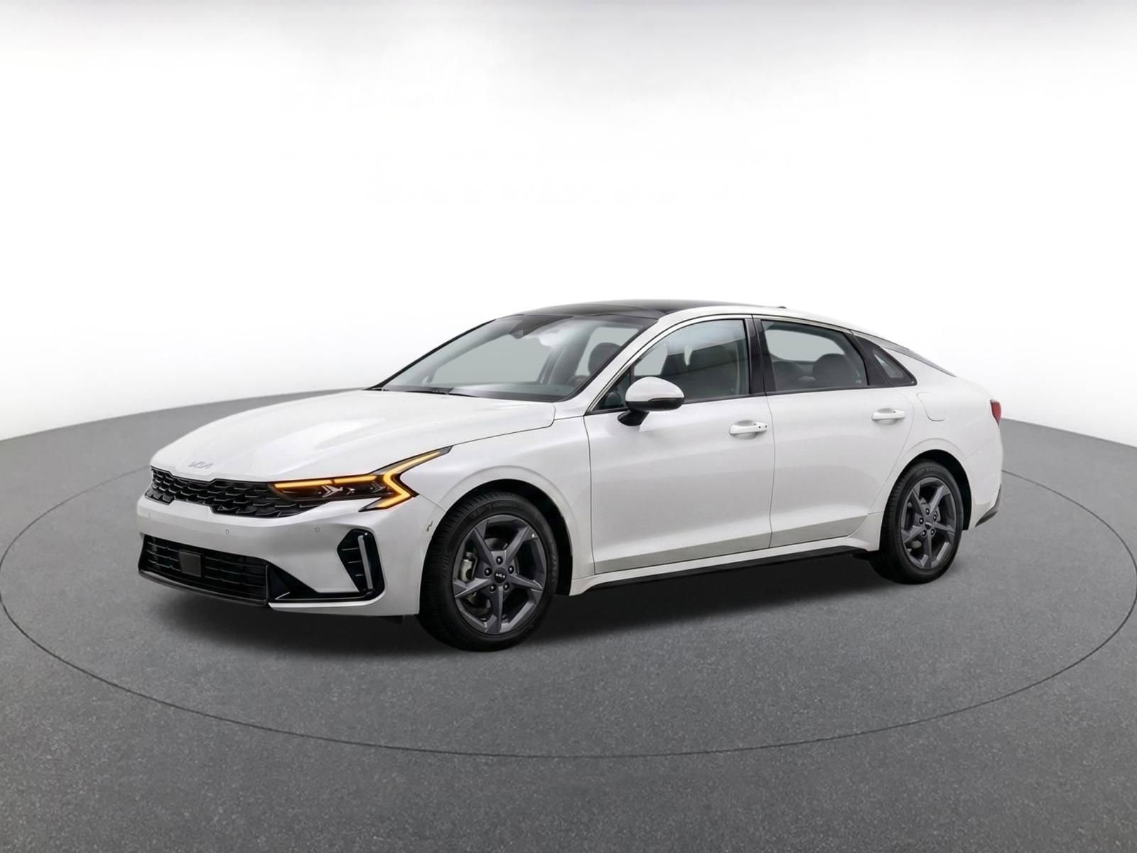 Thumbnail: 2025 Kia K4 - 3