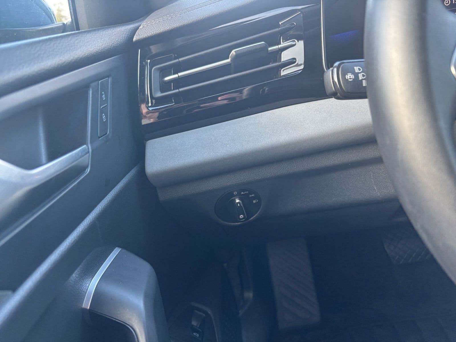 Thumbnail: 2025 Volkswagen Jetta - 33