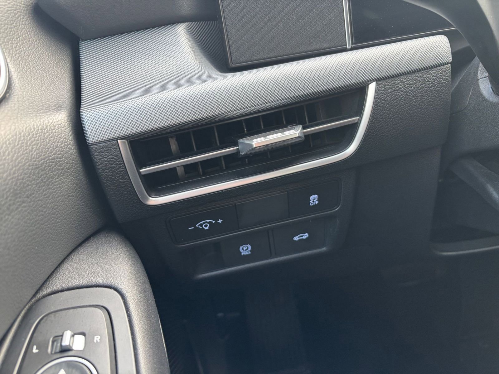 Thumbnail: 2025 Hyundai Sonata - 34