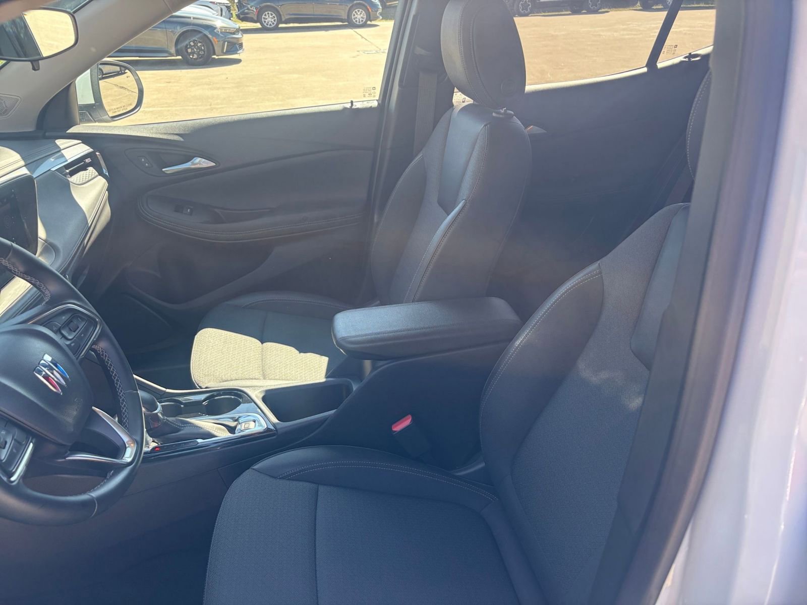 Thumbnail: 2025 Buick Encore GX - 35