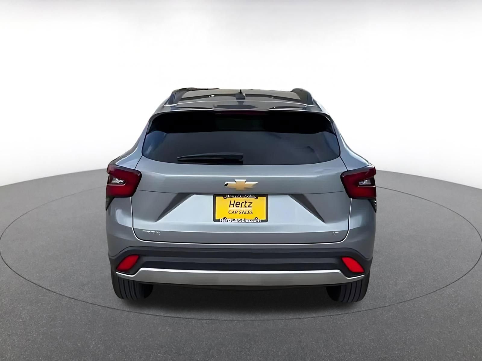 Thumbnail: 2025 Chevrolet Trax - 12