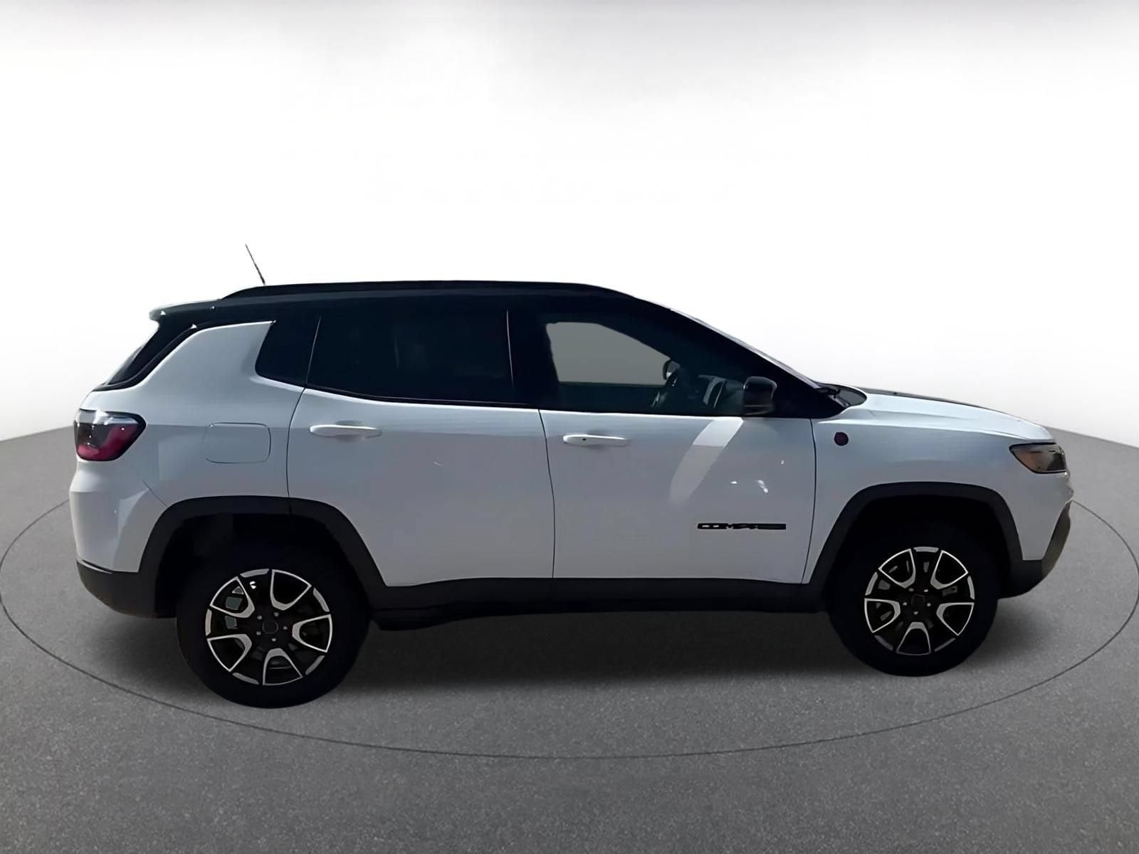 Thumbnail: 2025 Jeep Compass - 16