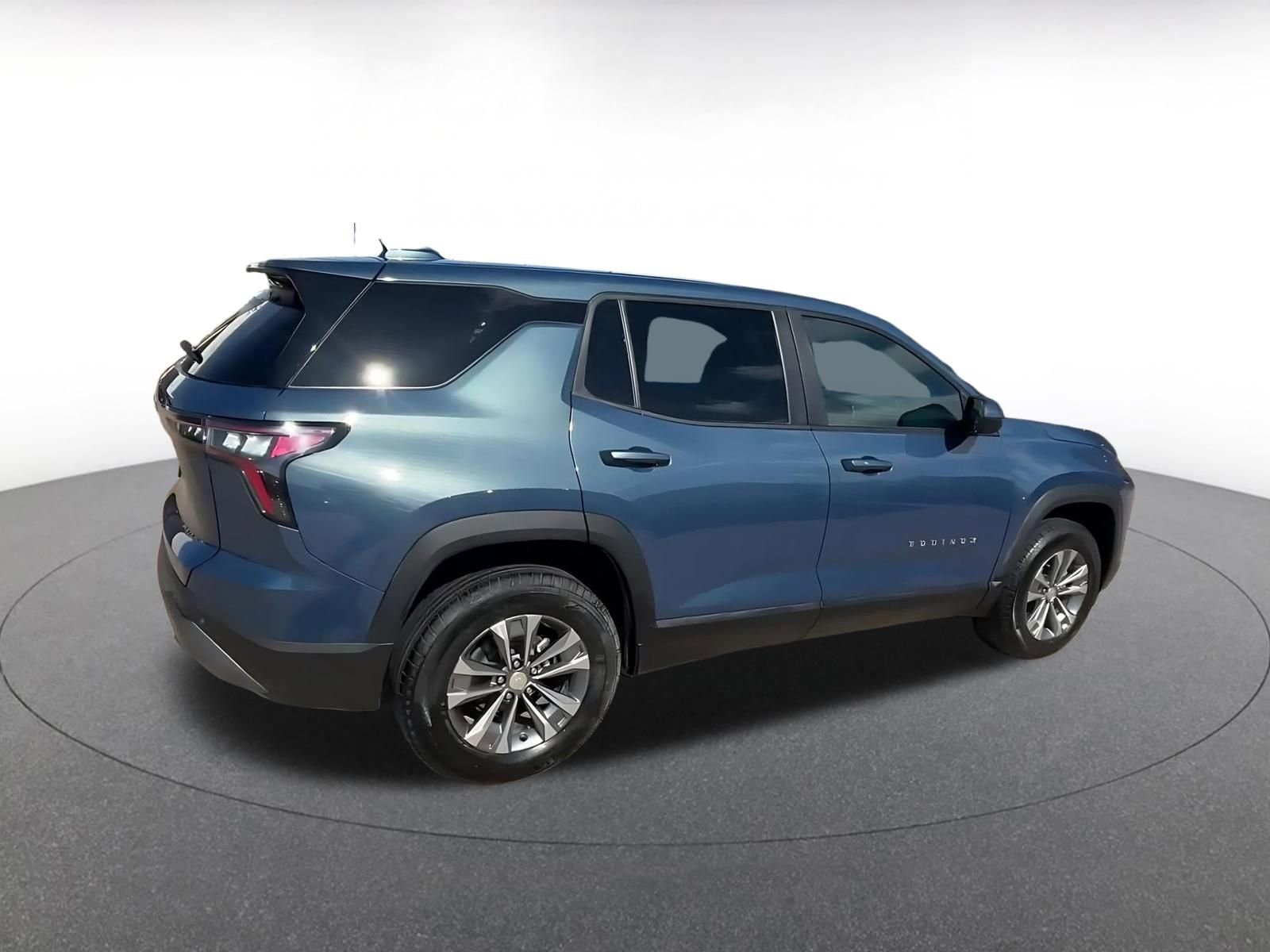 Thumbnail: 2025 Chevrolet Equinox - 15