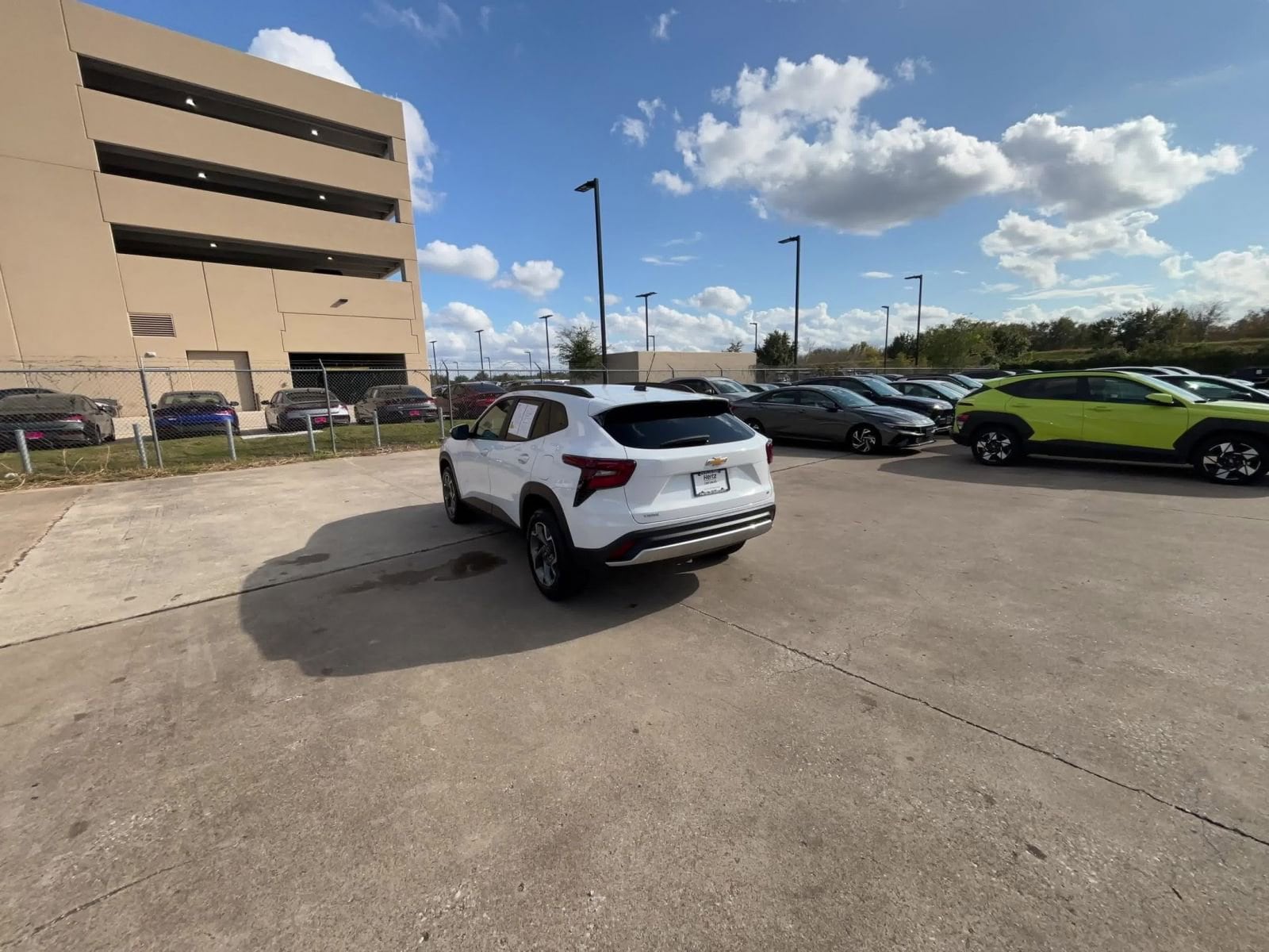 Thumbnail: 2025 Chevrolet Trax - 16