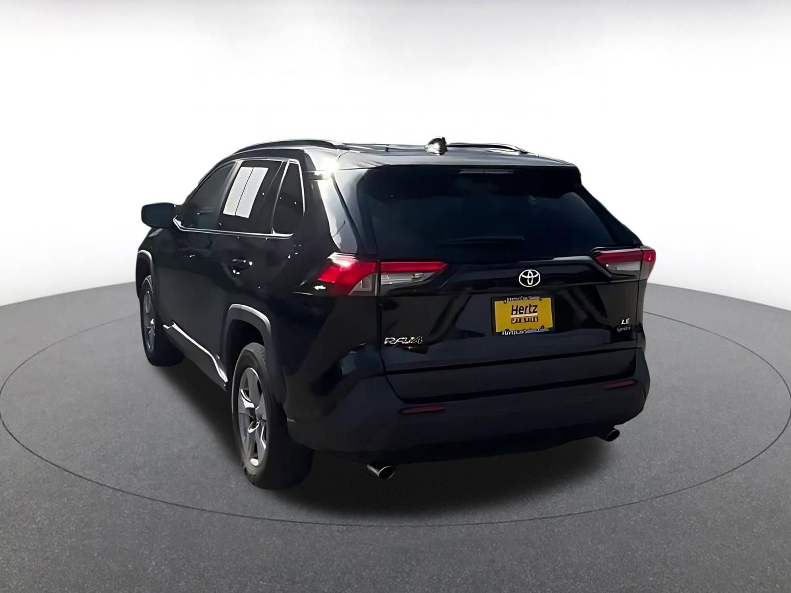 Thumbnail: 2025 Toyota RAV4 - 11