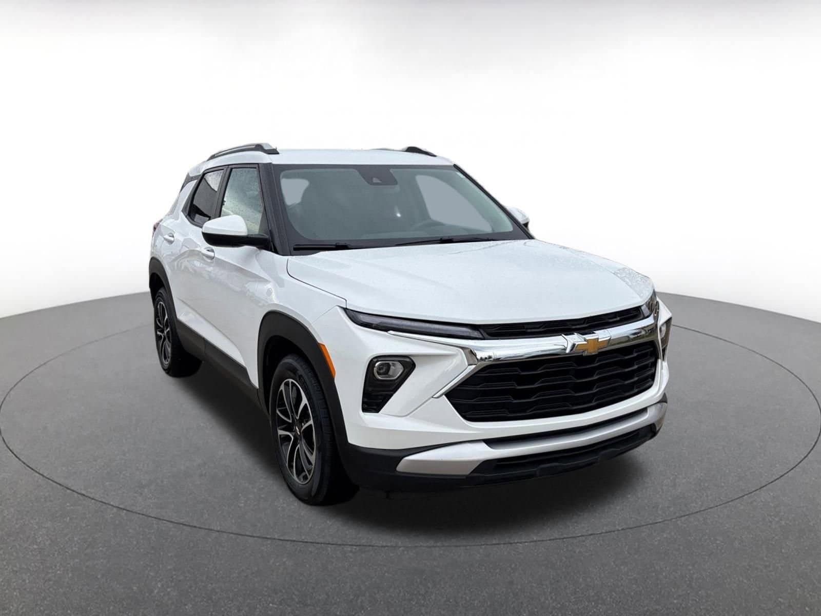 Thumbnail: 2025 Chevrolet TrailBlazer - 1