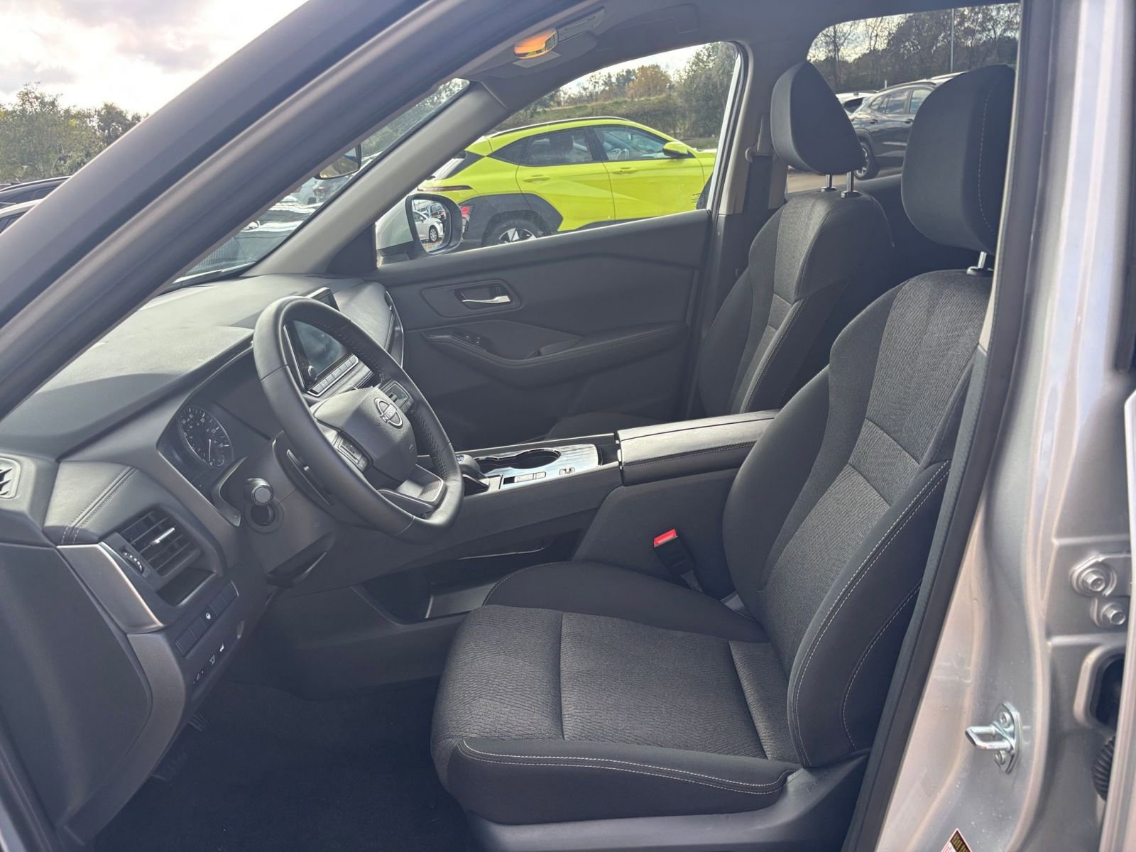 Thumbnail: 2025 Nissan Rogue - 28