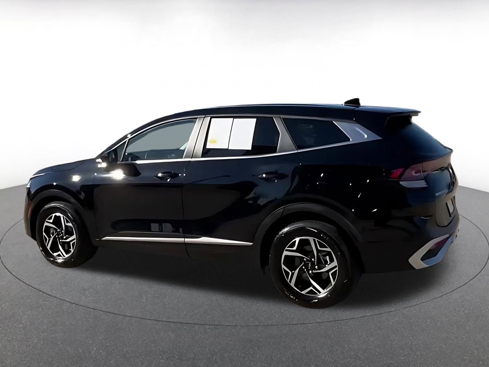 Thumbnail: 2025 Kia Sportage - 10