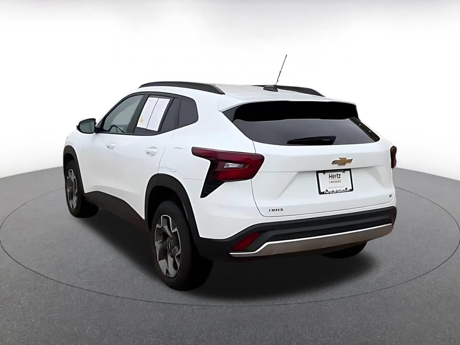 Thumbnail: 2025 Chevrolet Trax - 4