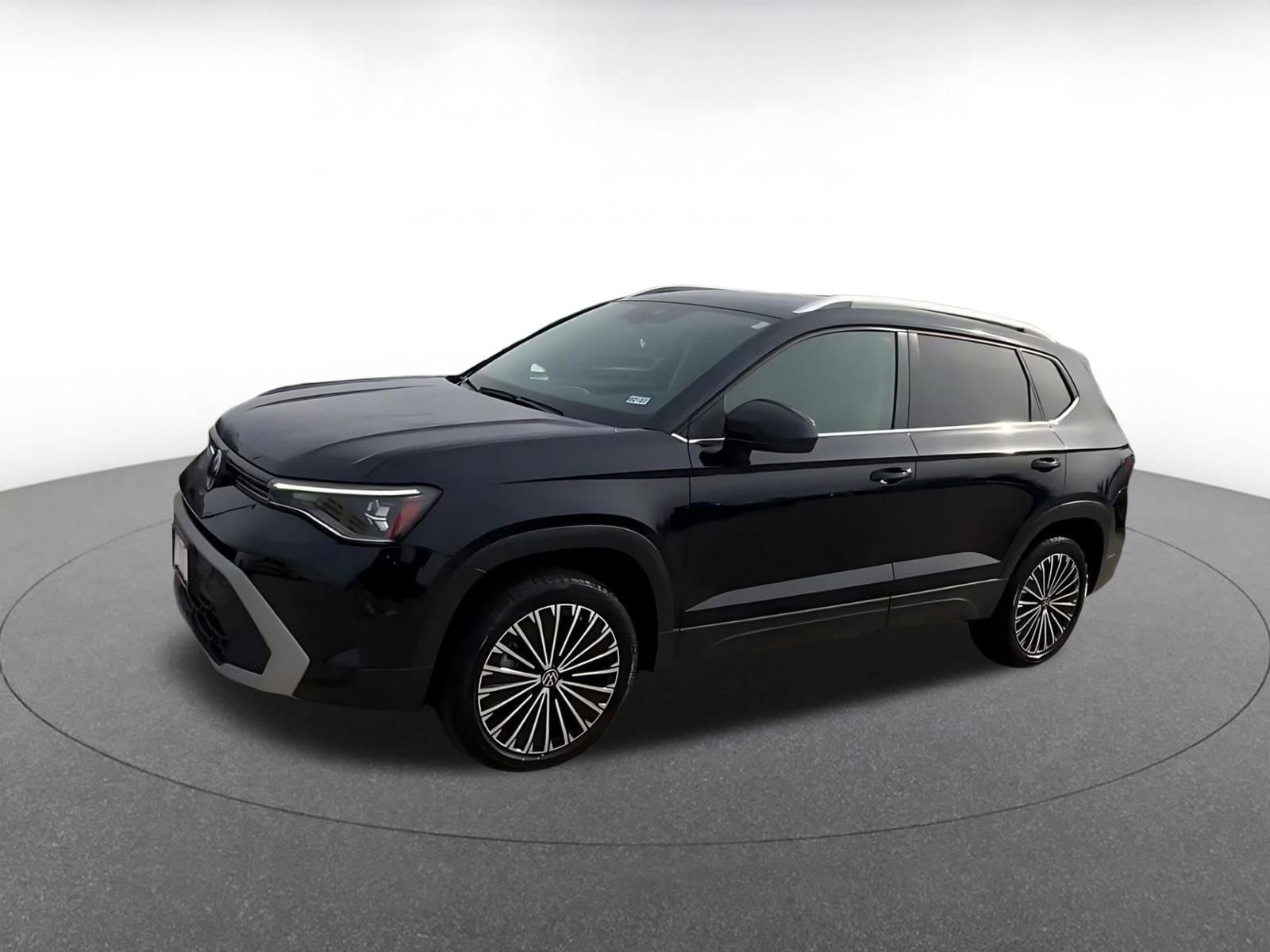 Thumbnail: 2025 Volkswagen Taos - 8