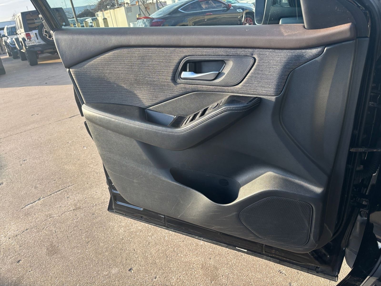 Thumbnail: 2023 Nissan Rogue - 20