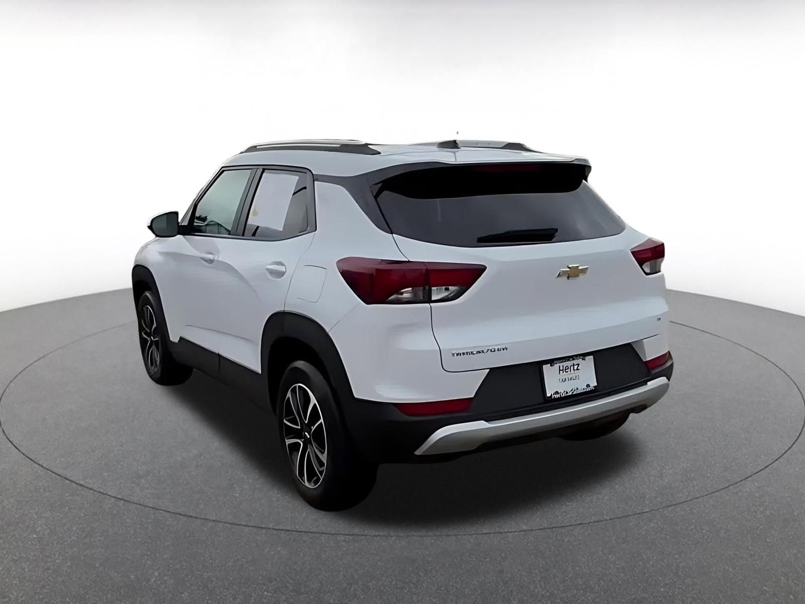 Thumbnail: 2025 Chevrolet TrailBlazer - 11