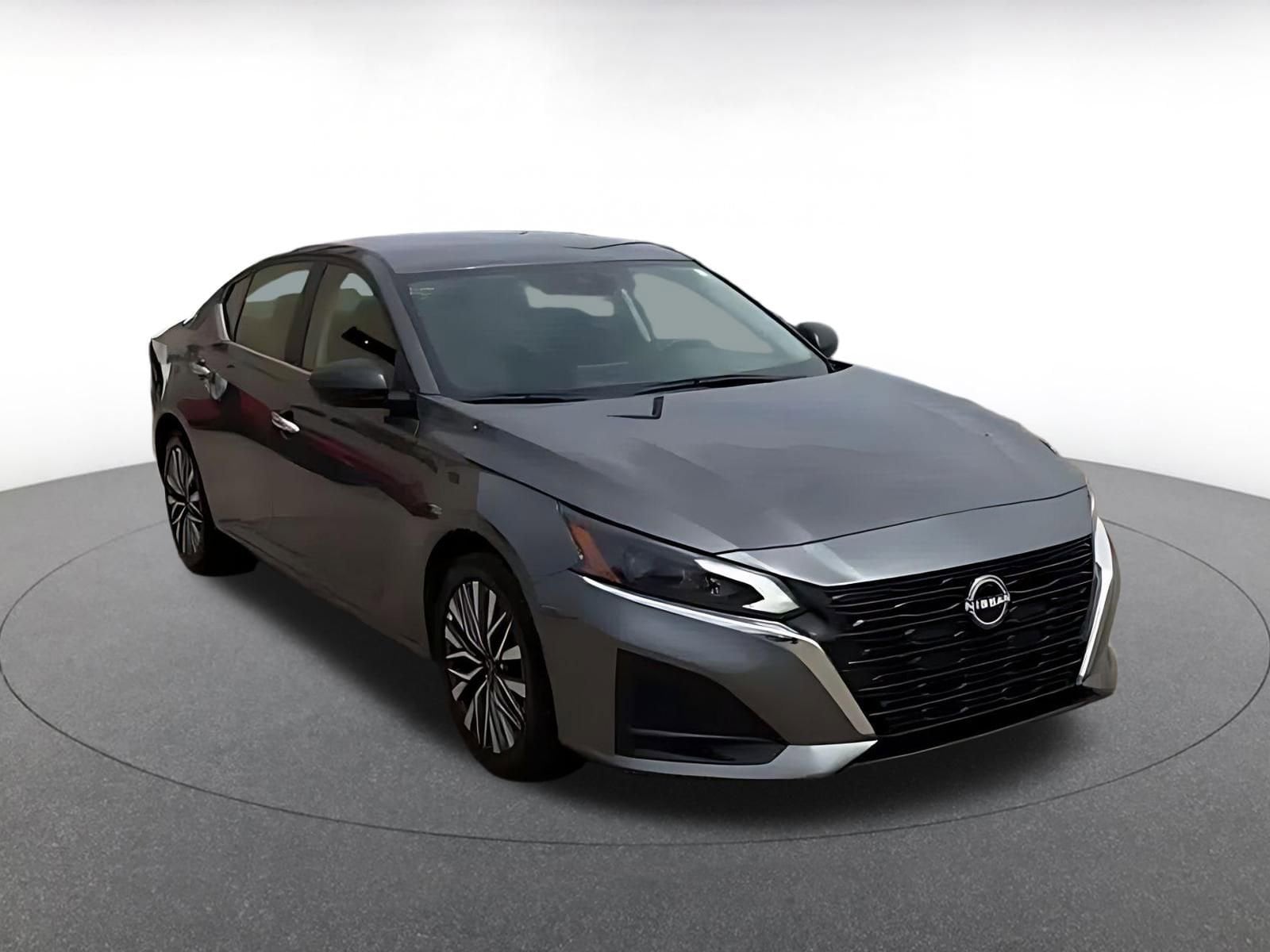 Thumbnail: 2025 Nissan Altima - 3
