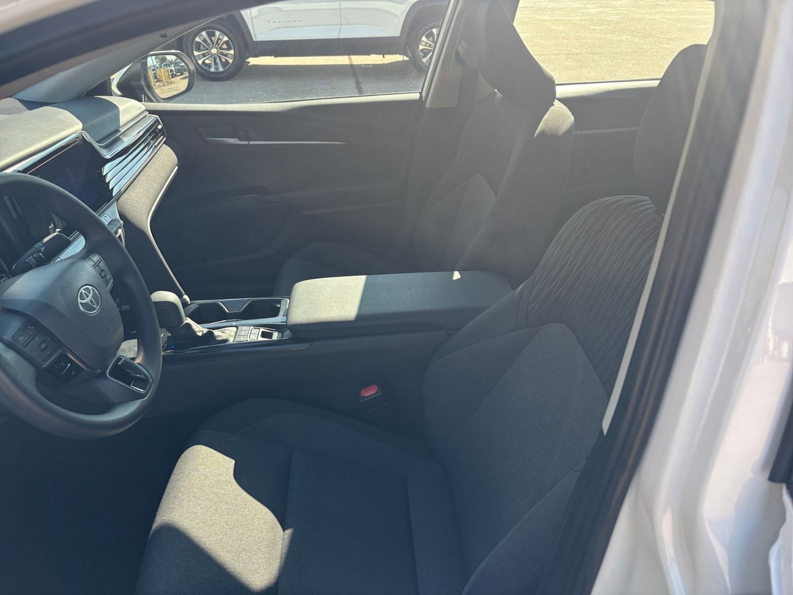 Thumbnail: 2025 Toyota Camry - 24