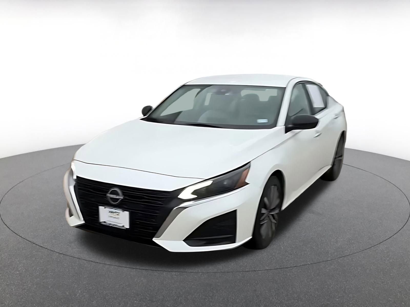 Thumbnail: 2025 Nissan Altima - 7