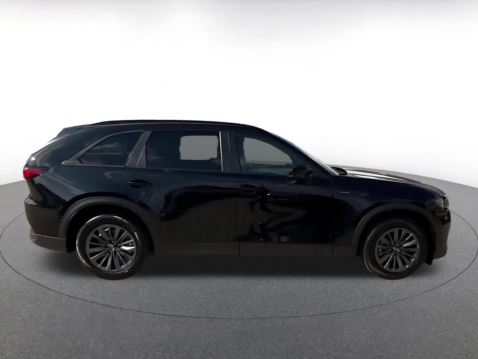 Thumbnail: 2025 Mazda CX-70 - 16