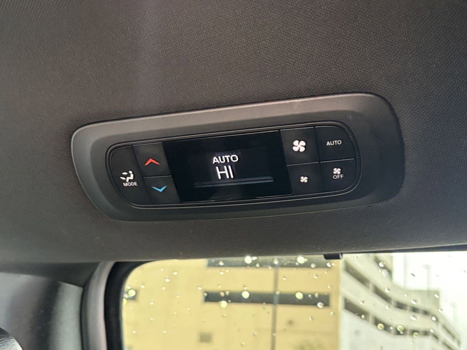 Thumbnail: 2025 Chrysler Pacifica - 24